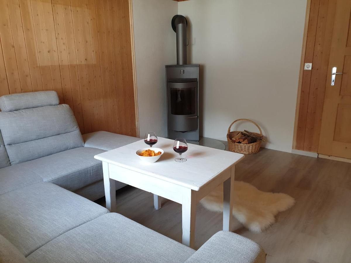 Ferienwohnung Antonia Surcuolm Ngoại thất bức ảnh